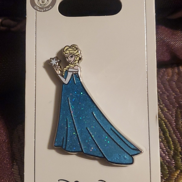 NWT Frozen Disney Trading Pins Set - Picture 6 of 6